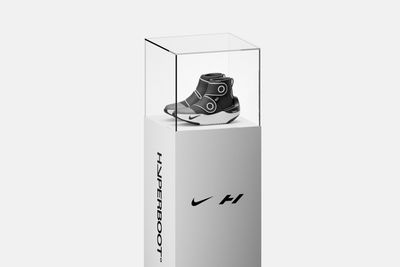 Nike × Hyperice